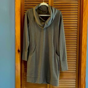 Merrell sweatshirt dress in light tan/olive